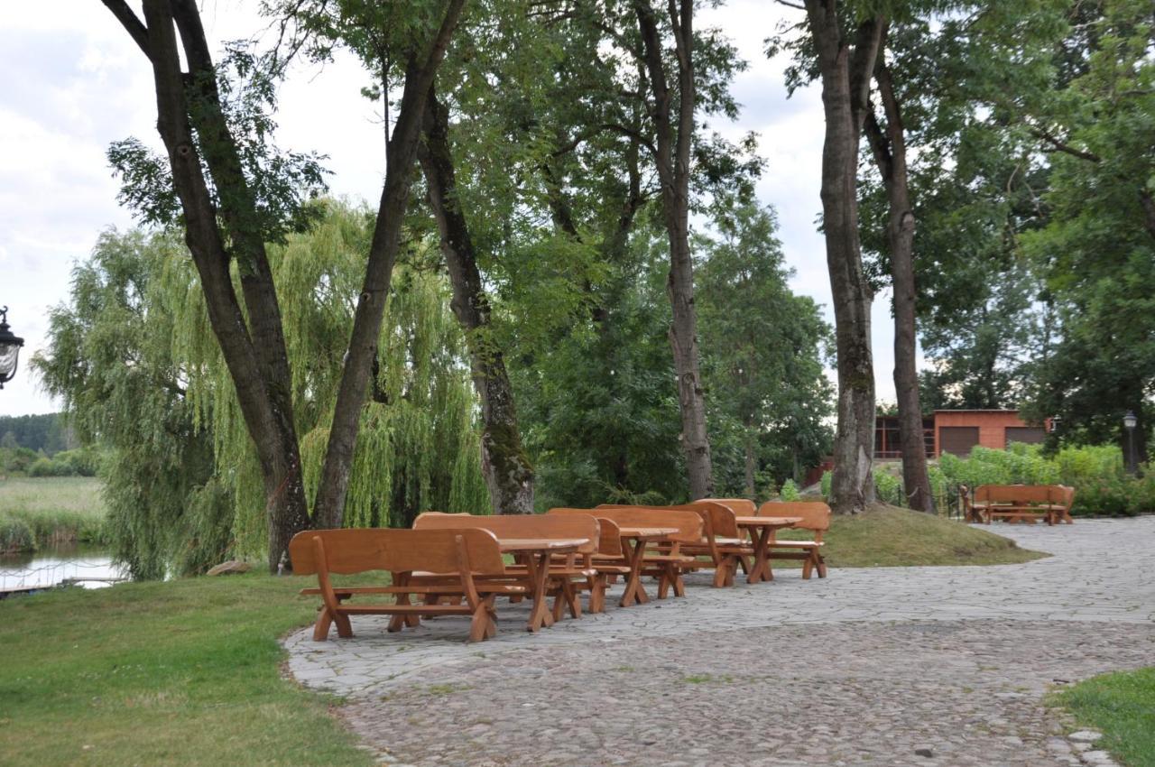 Rezydencja Marii Rybieniec Hotel Kiszkowo Exterior foto